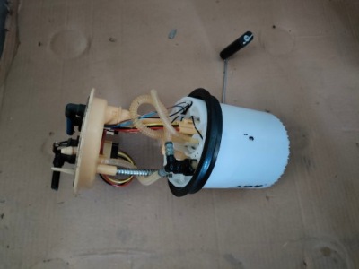 Seat leon iii kombi 2.0tdi насос топлива фото №1