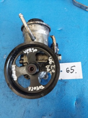 Насос toyota corolla verso 2.2 d4d 12180 фото №1