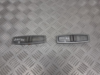 Освещение кабины opel zafira b 1.9 cdti 13101641 фото №1