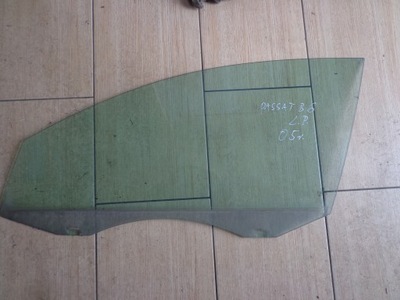 Passat b6 05r. ліва передня скло двері фото №1