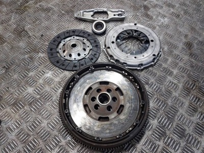 Колесо двомасовий + диск + притиск + підшипник audi a3 8l 1.8 t фото №1