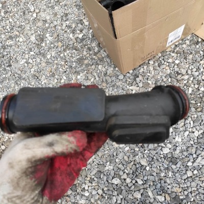 Шланг труба vw touran 1.4 tsi 03c145674a фото №1