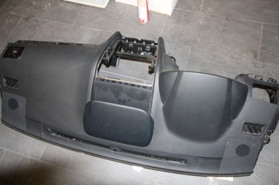 Панель приладів приладова xv subaru forester kokpi консоль фото №1