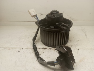 Вентилятор обдув toyota yaris i 194000-0821 reyzstor фото №1