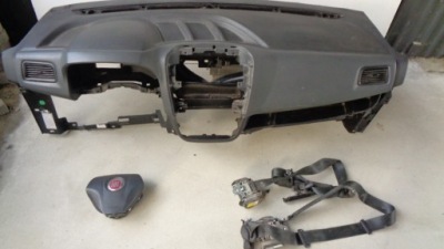 Fiat doblo ii '10 приборная панель консоль подушки безопасности подушка безопасности фото №1