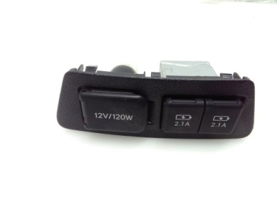 Роз'єм usb перед lexus ct 200h 5892433070 фото №1