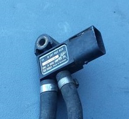 Датчик тиску вихлопних газів mercedes 0061539528 фото №1