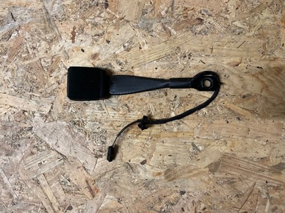 Клипса поперечина правый левый перед seat ateca 575 фото №1