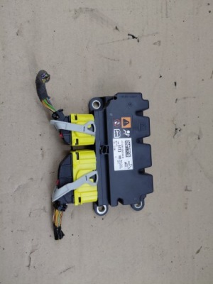 Opel astra j iv модуль датчик подушок подушка безпеки 13589413 справний фото №1