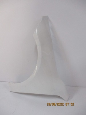 Крила лівий mercedes 118 a1188810300 фото №1