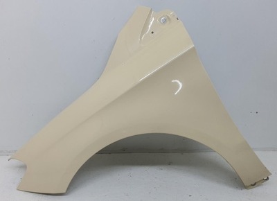 Крила лівий перед передній 623 mercedes w246 фото №1