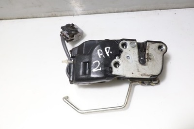 Замок правий перед двері toyota hiace v фото №1