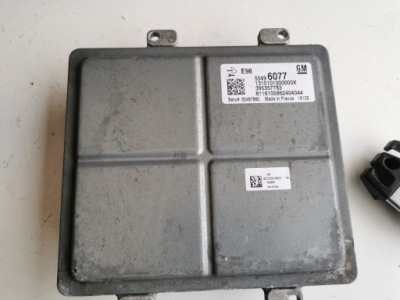 Бортовий комп'ютер блок керування двигуна opel оригінальний номер 55496077 фото №1