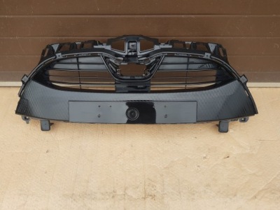 Toyota yaris iv 2020- решётка бампера средняя фото №1