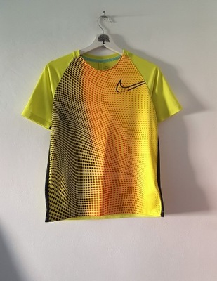 NIKE neonowa sportowa koszulka r 10-12 Lat