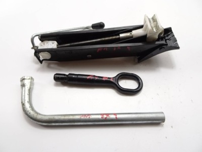 Домкрат ключ болт audi a1 8x фото №1