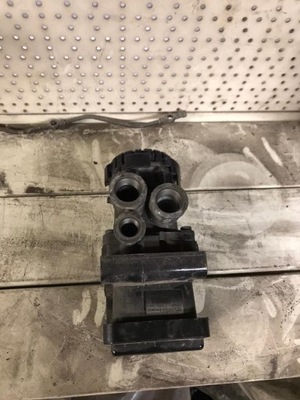 Клапан ebs mercedes actros mp4 antos фото №1