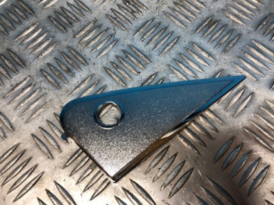 Mercedes w123 c123 coupe правый треугольник защита заглушка хром зеркало фото №1