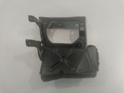 Направляющая лампы левая сторона ford transit 6685361 фото №1