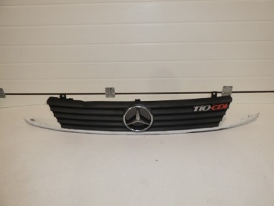 Решітка радіатора радіатора mercedes vito a6388880415 фото №1