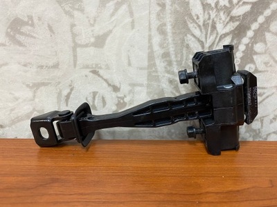 Обмежувач двері bmw g01 x3 фото №1