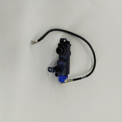 Tesla model 3 2021 правая сторона камера на крыле боковой фото №1