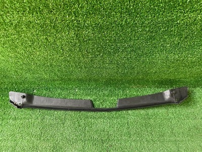 Audi a3 8v пластик прокладка защита капот 8v0823126 фото №1