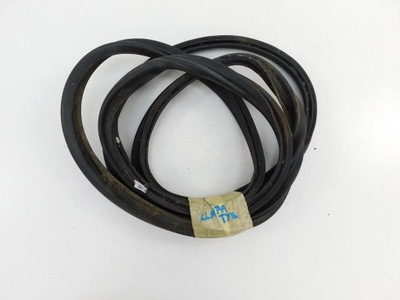 Mercedes clk w208 3,2 v6 прокладка кришки багажника фото №1