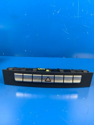 Mercedes cls w218 панель аварійних pdc сидіння фото №1