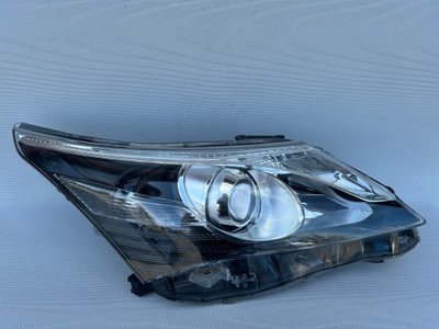 Лампа перед права toyota avensis t27 фото №1