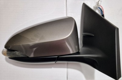 Toyota auris e18 зеркало правое 7 pin 4v8 фото №1
