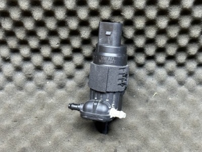 8k9955647 помпа розпилювача audi фото №1