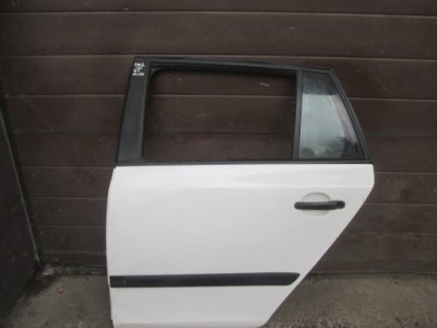 Дверь левое  задняя skoda fabia 2 2 combi 1026 фото №1