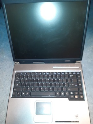 Laptop ASUS A3000 uszkodzony