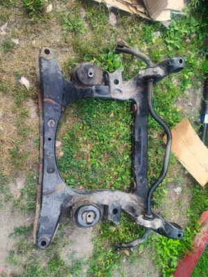 Lexus rc 350 awd gs is підрамник підрамник поперечина підрамник lexus фото №1