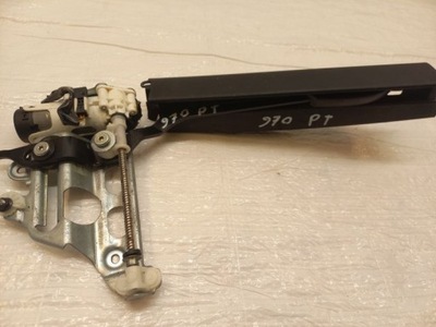 Porsche panamera шторка дверь правая фото №1