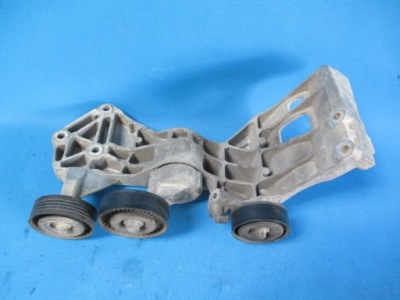 Кронштейн генератора mercedes w169 w245 a2662000670 фото №1