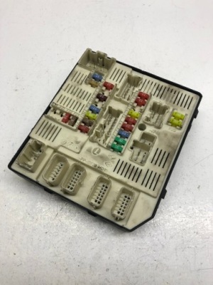 Коробка модуль usm renault 284b68744r фото №1