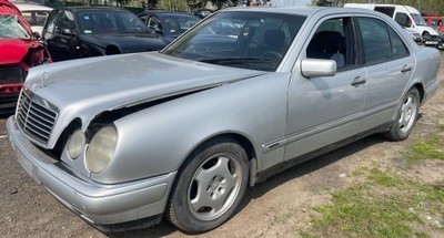 MERCEDES W210 E 200 2,2 CDI COLOR 744 - AL PIEZAS DE REPUESTO  