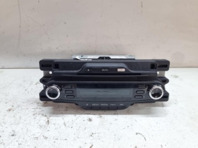 Радио радиопроигрыватель оригинальный номер alfa romeo giulietta 1560912490 фото №1