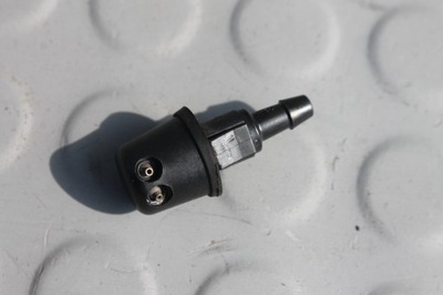 Насадка омывателя крышки задняя honda insight ii 09- фото №1