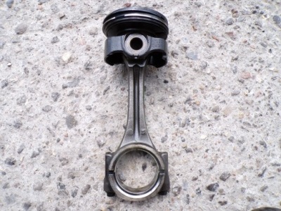 Поршень шатун iveco daily 2.3 500086915 2022- фото №1