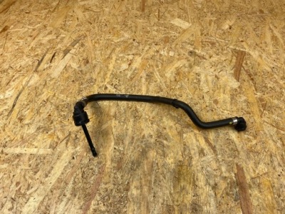 Патрубок труба шланг води mercedes w177 w247 w118 a1775014300 фото №1