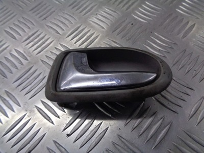 Ручка левая передняя внутренняя mazda premacy фото №1