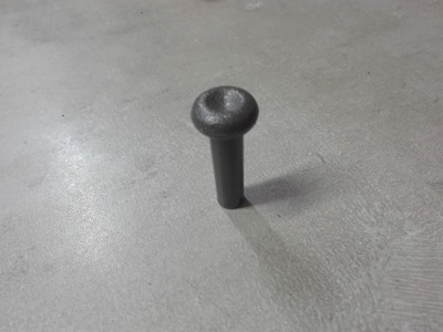 Штифт блокування двері skoda favorit фото №1