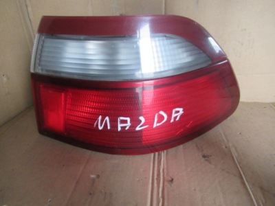 Лампа правая задняя mazda 626 5 220-61827 фото №1