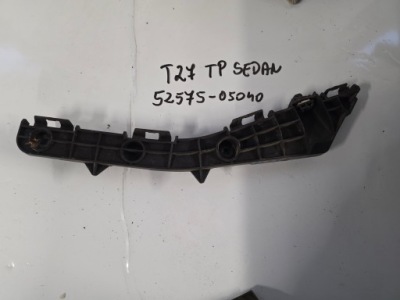 Toyota avensis t27 sedan направляющая правый задний фото №1