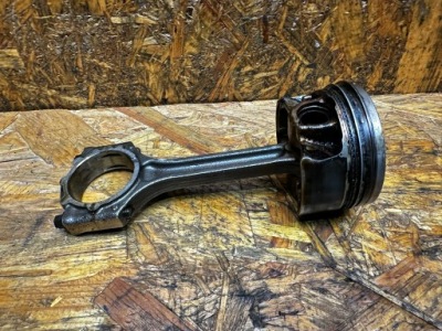 Поршень + шатун kia 1.0 t-gdi g3le фото №1