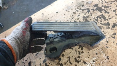 Vw touran i педаль потенціометр газу фото №1