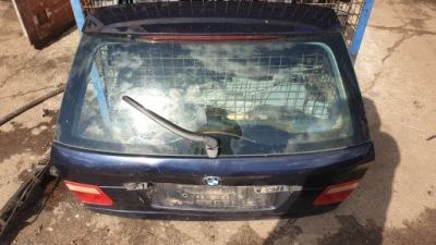 Bmw e46 кришка багажника задня з скло комплектна kombi фото №1